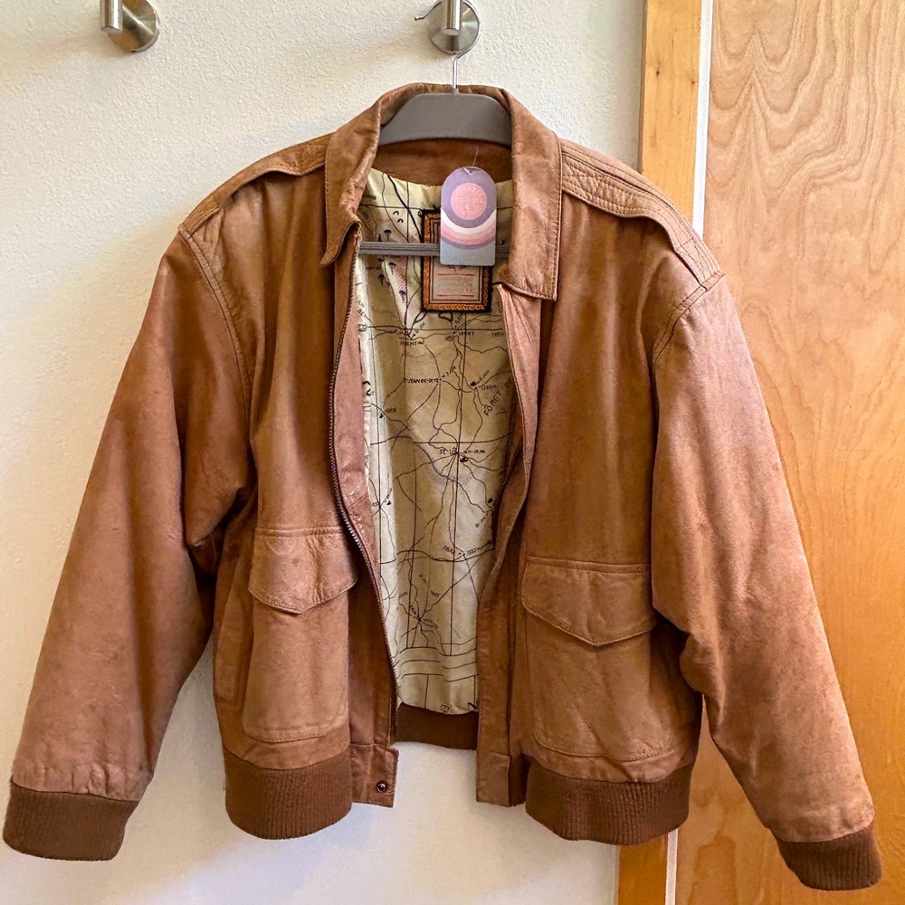 Vintage 90s Hunter Run leather bomber jacket
